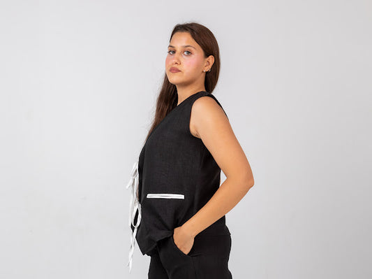 Ribbon linen vest