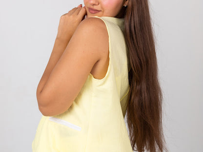 Ribbon linen vest