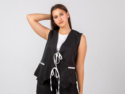 Ribbon linen vest