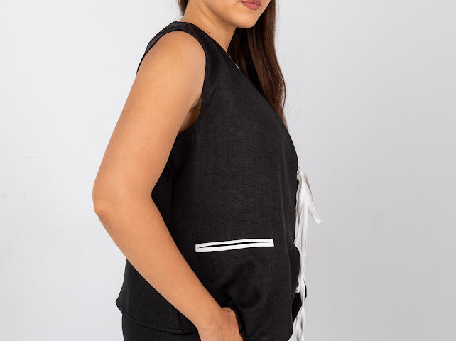 Ribbon linen vest