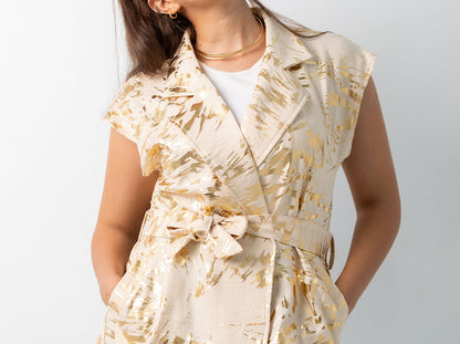 Shiny linen vest
